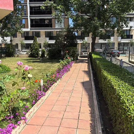 Rose Garden Omax Hotel apartamentowy Słoneczny Brzeg