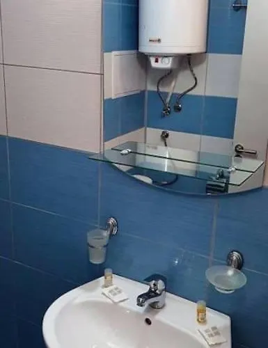 Rose Garden Omax Słoneczny Brzeg