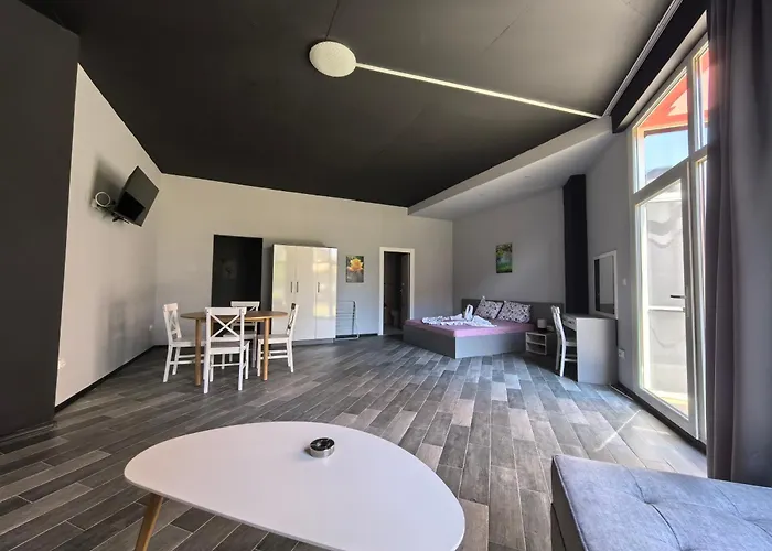 Rose Garden Omax Hotel apartamentowy 3*