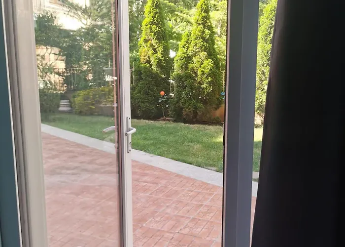 Rose Garden Omax Hotel apartamentowy Słoneczny Brzeg