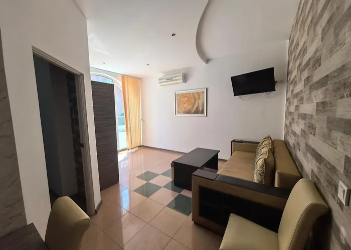 Hotel apartamentowy Rose Garden Omax