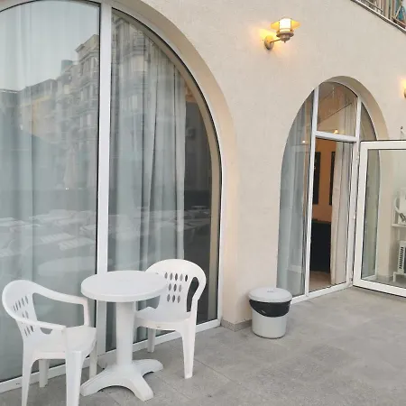 Aparthotel Rose Garden Omax Sunny Beach