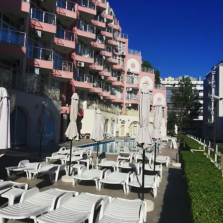 Rose Garden Omax Sunny Beach