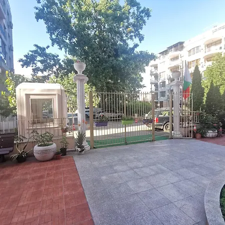Apart Otel Rose Garden Omax Sunny Beach