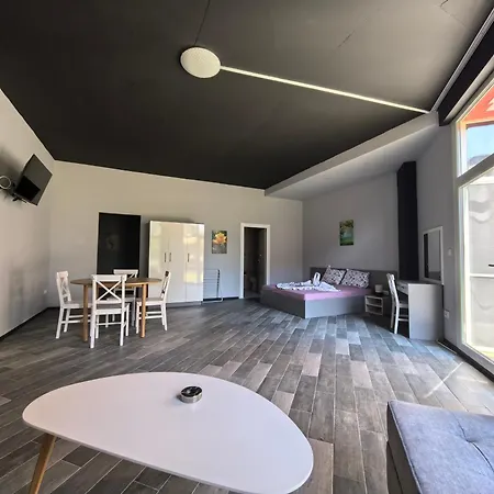 Rose Garden Omax Апарт-отель 3*