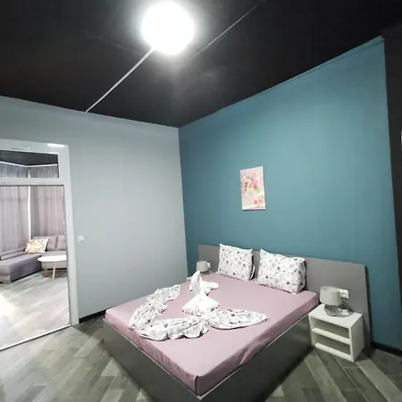 Aparthotel Rose Garden Omax 3*