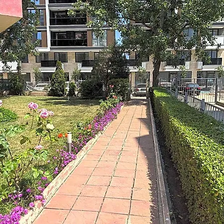 Rose Garden Omax Aparthotel Slantschew brjag