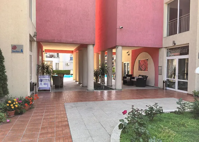 Rose Garden Omax Lejlighedshotel