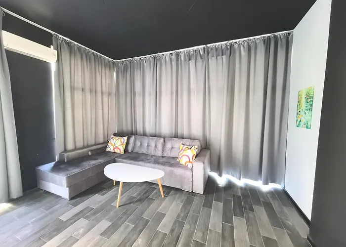 Lejlighedshotel Rose Garden Omax