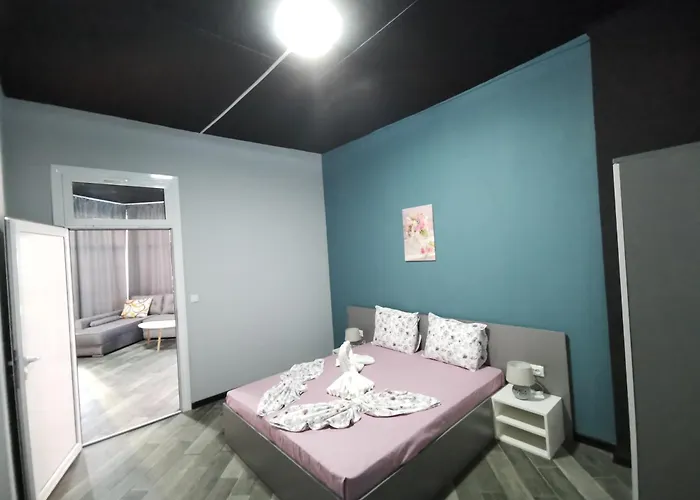 Lejlighedshotel Rose Garden Omax 3*